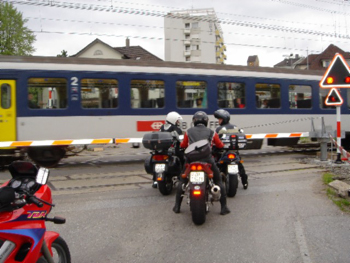 04_Bahnuebergang